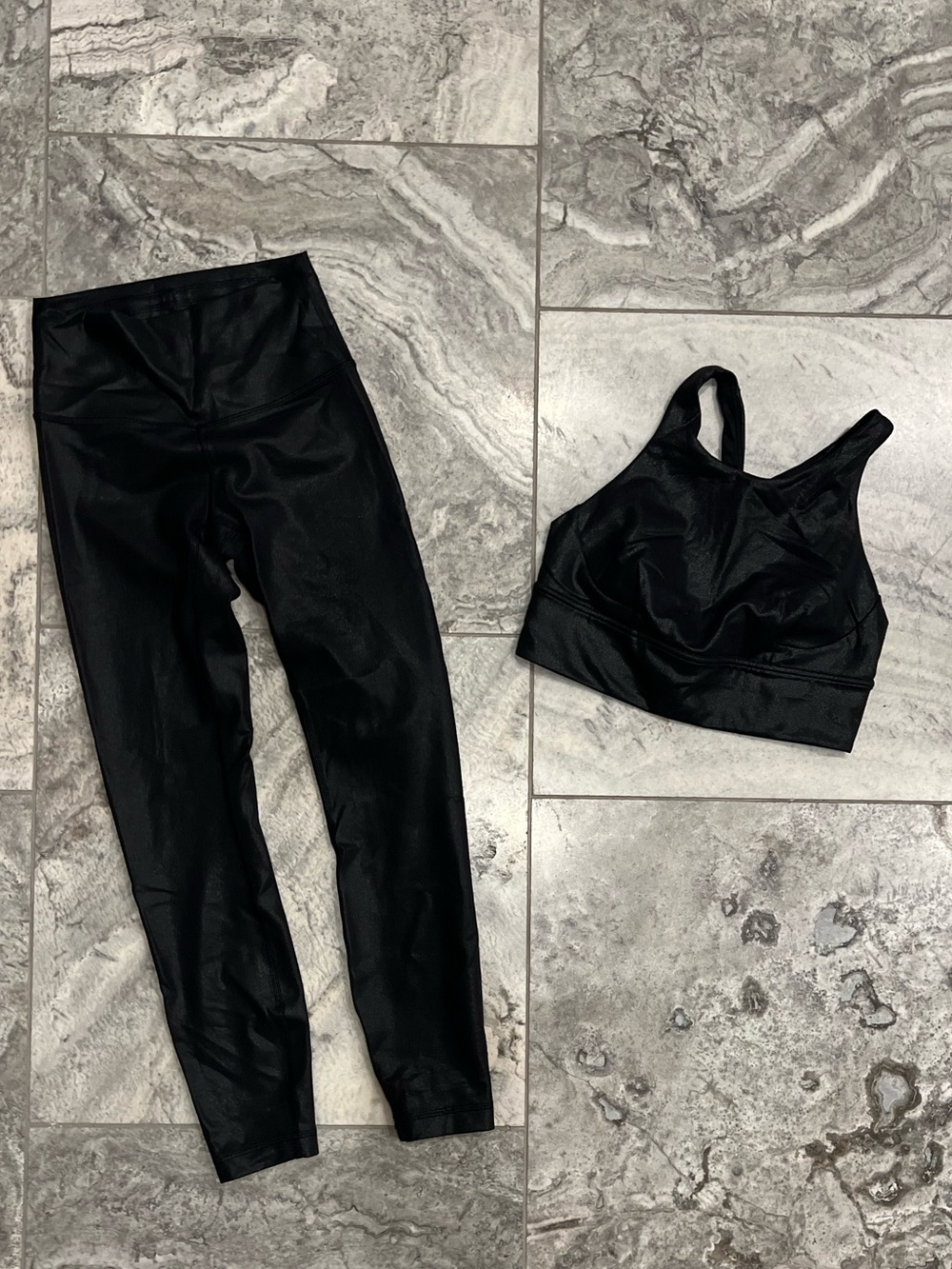 lululemon athletica matching set Black High-Rise Leggings & Sports Bra Set